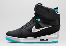 NIKE Air Revolution Sky Hi