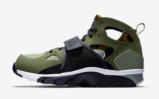 NIKE AIR TRAINER HUARACHE