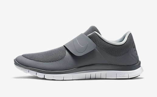 NIKE Free Socfly