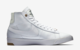 NIKE Blazer Mid