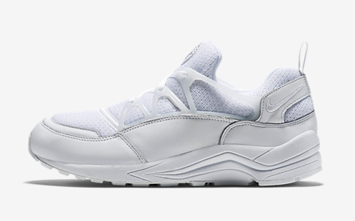 NIKE AIR HUARACHE LIGHT