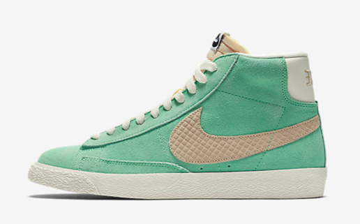 NIKE Blazer Mid