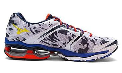 Mizuno Wave Creation 15