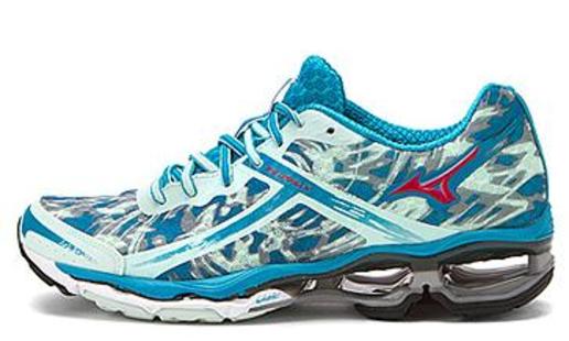 Mizuno Wave Creation 15