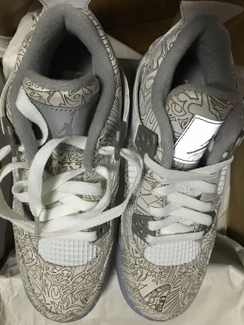 aj4镭射，女款，求鉴定 | 当客|运动装备鉴定|球鞋鉴定|耐克鉴定
