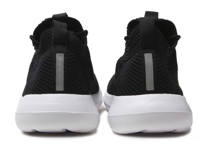 nike-roshe-two-flyknit-v2-black-918263-002-3.jpg
