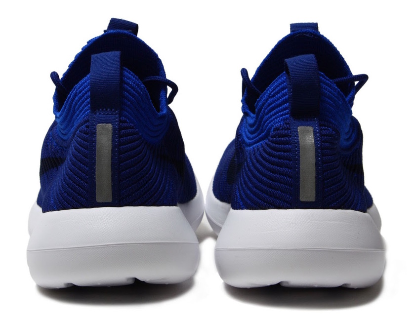 nike-roshe-two-flyknit-v2-deep-royal-obsidian-918263-400-3.jpg