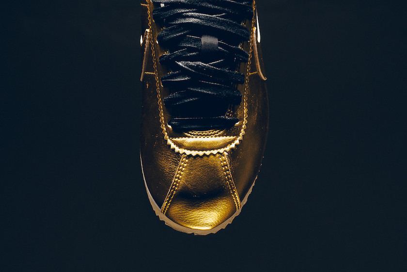 nike-cortez-metallic-gold-4.jpg