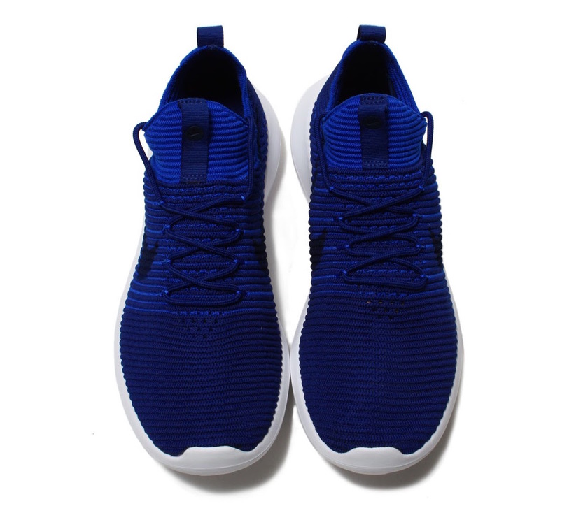 nike-roshe-two-flyknit-v2-deep-royal-obsidian-918263-400-2.jpg