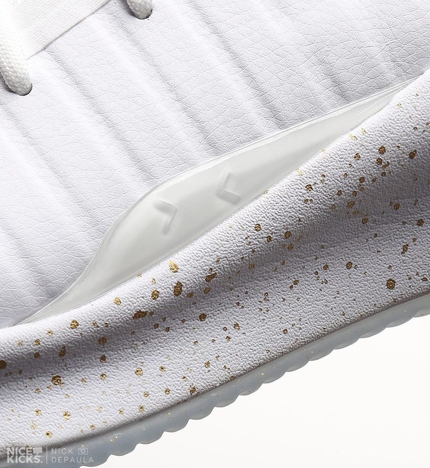 NK-Stephen-Curry-NBA-Finals-Under-Armour-Curry-4-4.jpg