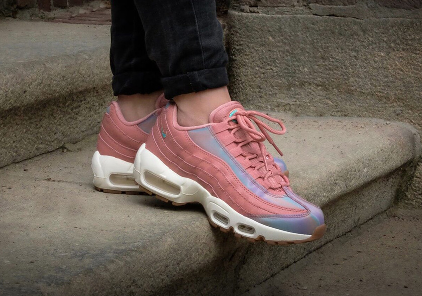 nike-air-max-95-red-stardust-iridescent-1.jpg