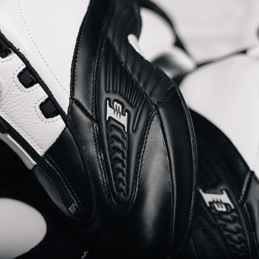 reebok-answer-iv-white-black-stepover-4.jpg