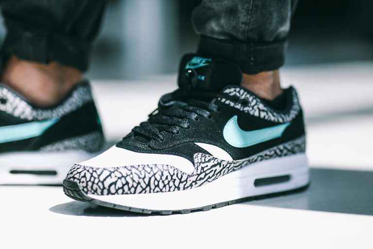 sneakerness-amsterdam-2017-on-foot-17-768x512.jpg