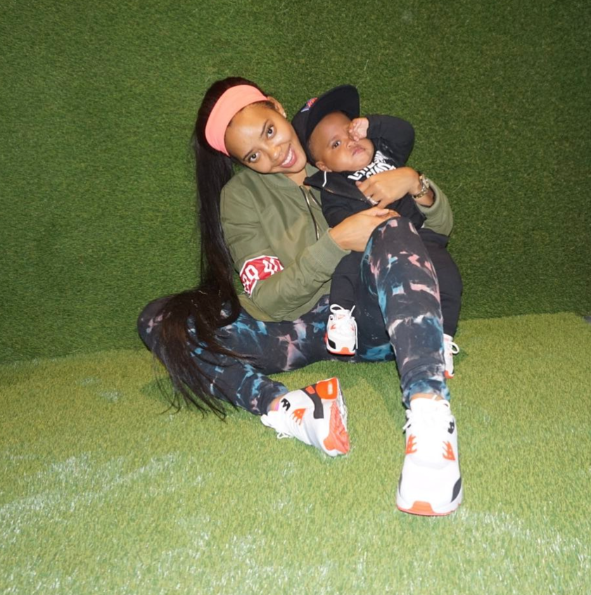 angela-simmons-nike-air-max-90-infrared.png