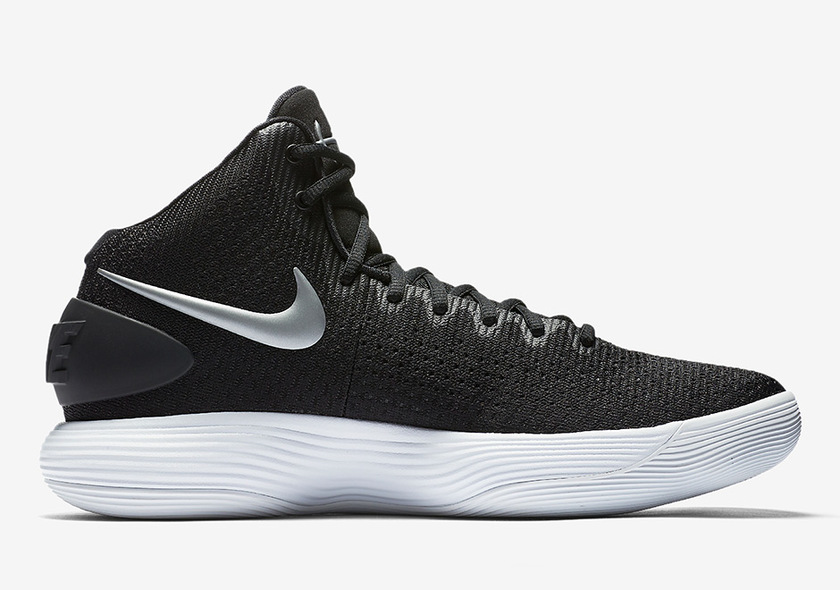 nike-hyperdunk-2017-black-white-2.jpg