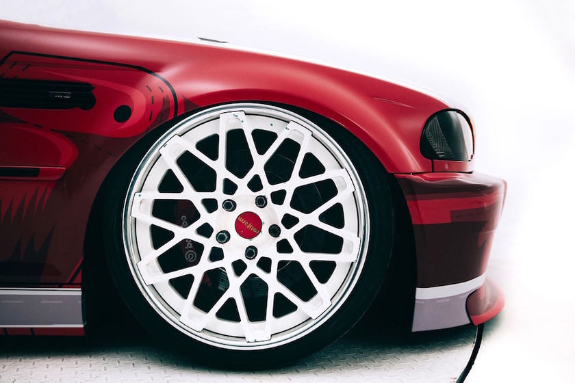 custom-bmw-m3-air-jordan-1-chicago-3.jpg