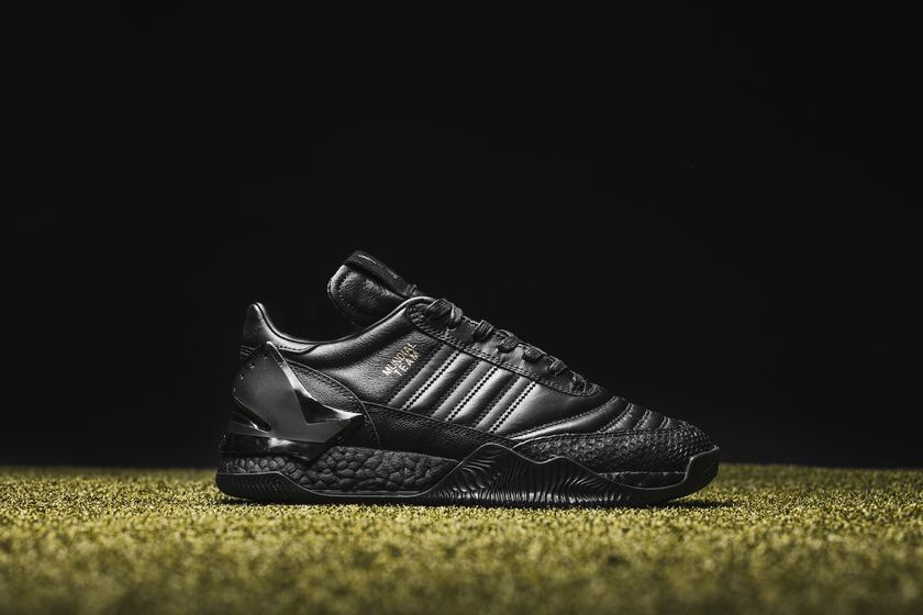 http-%2F%2Fcn.hypebeast.com%2Ffiles%2F2017%2F06%2Fthe-shoe-surgeon-adidas-copa-rose-lux-triple-black-paris-pop-up-1.jpg