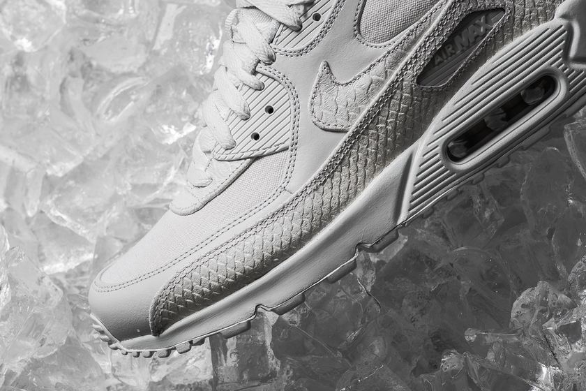 http-%2F%2Fcn.hypebeast.com%2Ffiles%2F2017%2F06%2Fnike-air-max-summit-white-closer-look-12.jpg