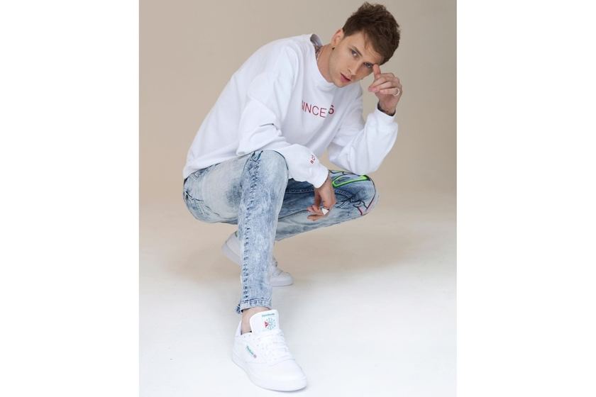 http-%2F%2Fcn.hypebeast.com%2Ffiles%2F2017%2F06%2FReebok-Classic-Announces-They’ve-Signed-Machine-Gun-Kelly-2.jpg