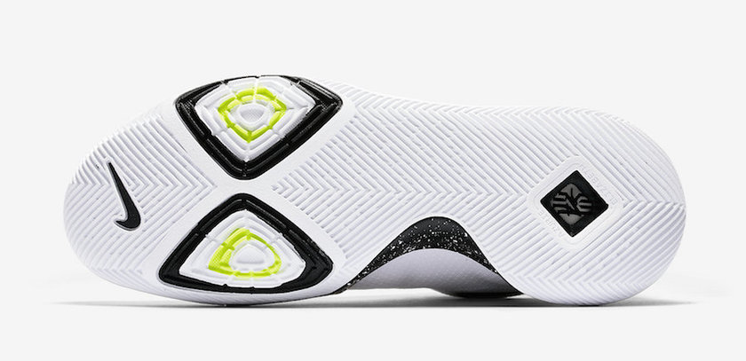 nike-kyrie-3-white-black-917724-100-1.jpg
