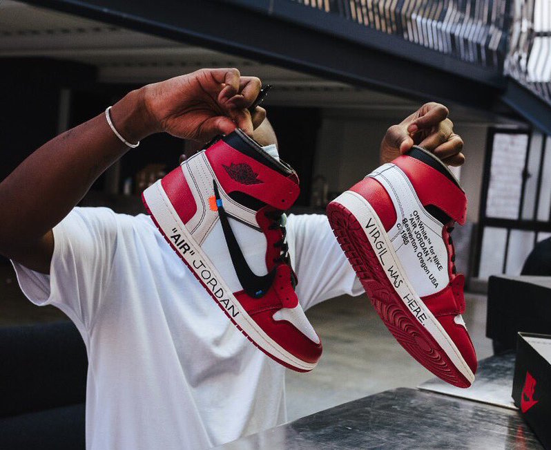 off-white-air-jordan-1-michael-jordan-2.jpg
