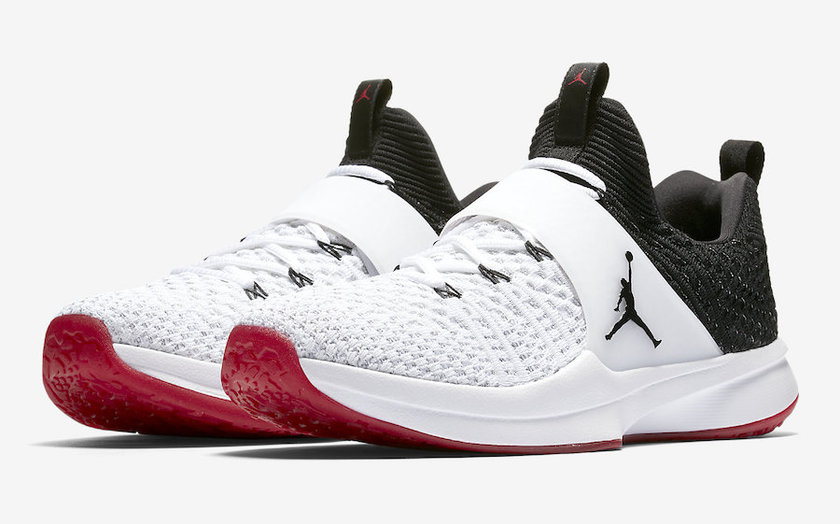 jordan-trainer-2-flyknit-chicago-white-black-red-921210-101-4.jpg