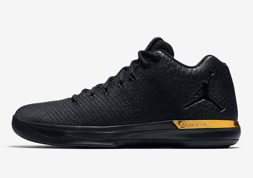 air-jordan-xxx1-low-black-gold-897564-023-1.jpg
