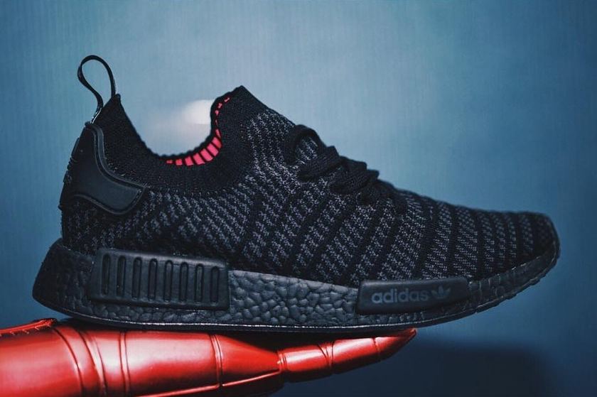 http-%2F%2Fcn.hypebeast.com%2Ffiles%2F2017%2F06%2Fadidas-nmd-r1-stlt-triple-black-first-look-1.jpg
