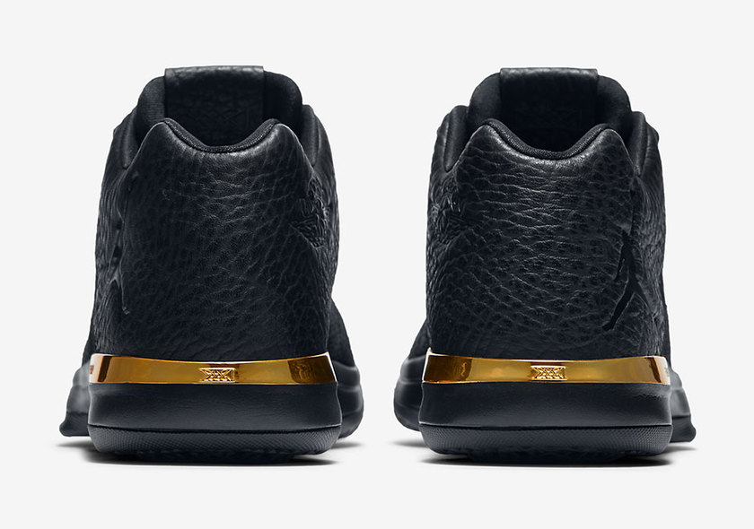 air-jordan-xxx1-low-black-gold-897564-023-4.jpg