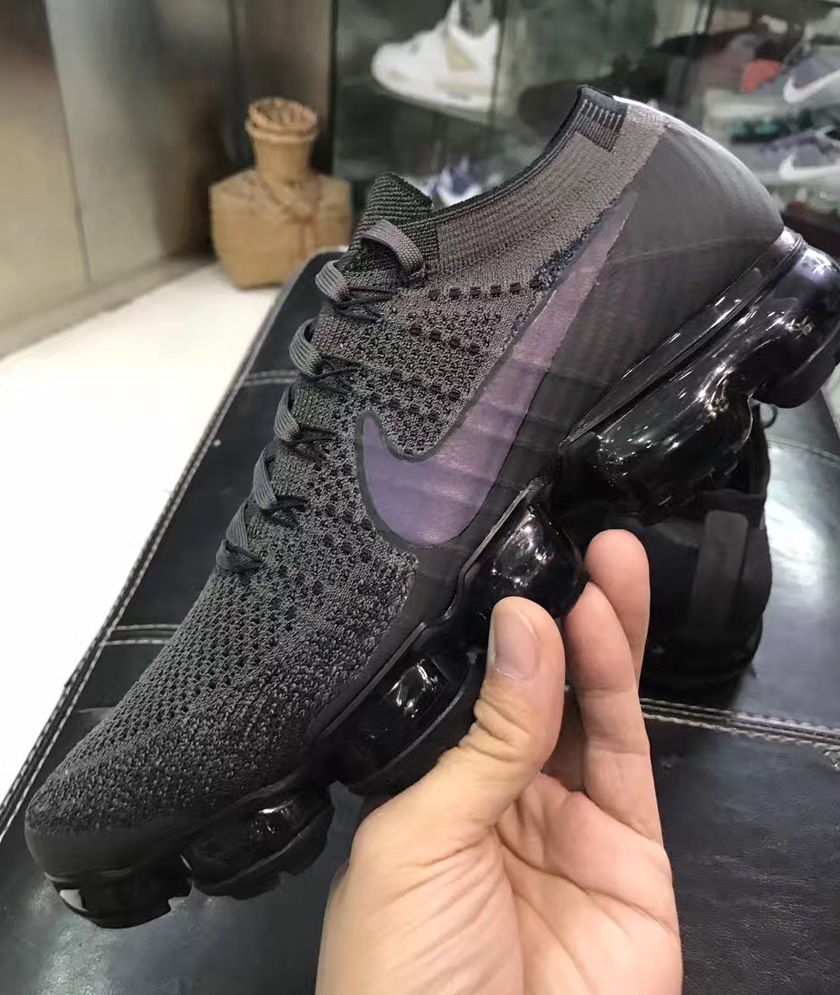 nike-air-vapormax-iridescent-swoosh-4.jpg