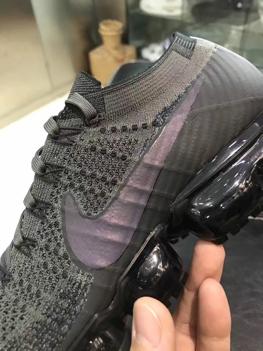 nike-air-vapormax-iridescent-swoosh-6.jpg