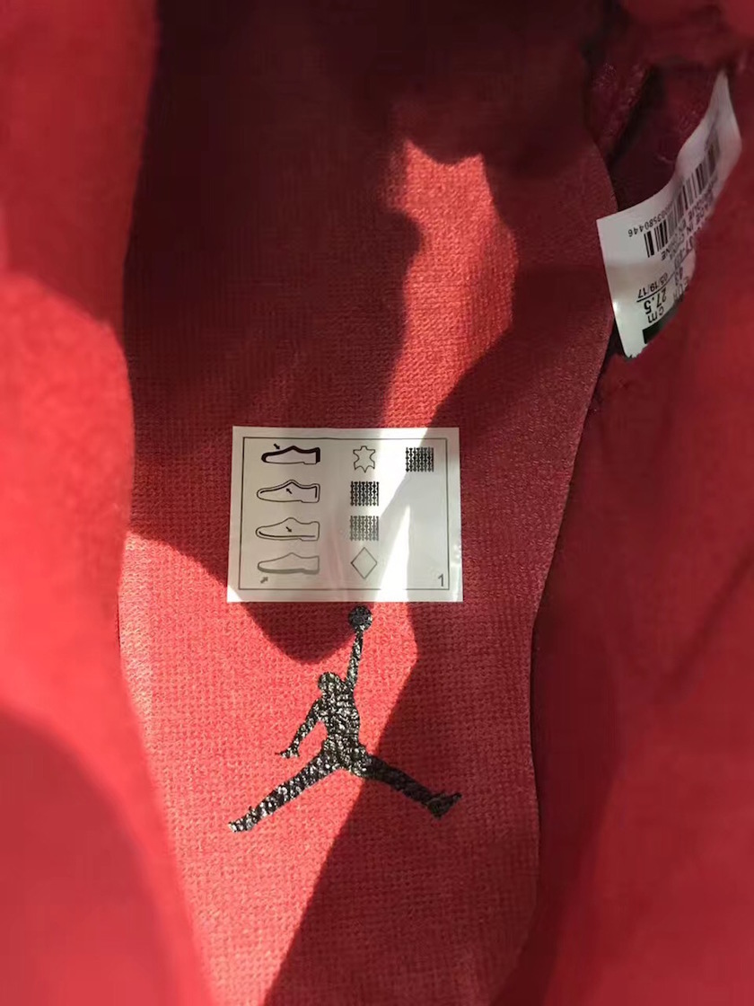 air-jordan-11-gym-red-packaging-12.jpg