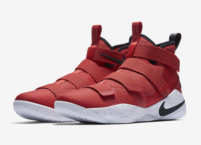 nike-lebron-soldier-11-university-red-897644-601-4.jpg