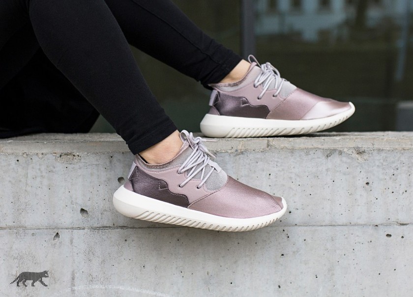 adidas-tubular-entrap-w-vapour-grey-metallic-ice-purple-core-white-s75920-4.jpg