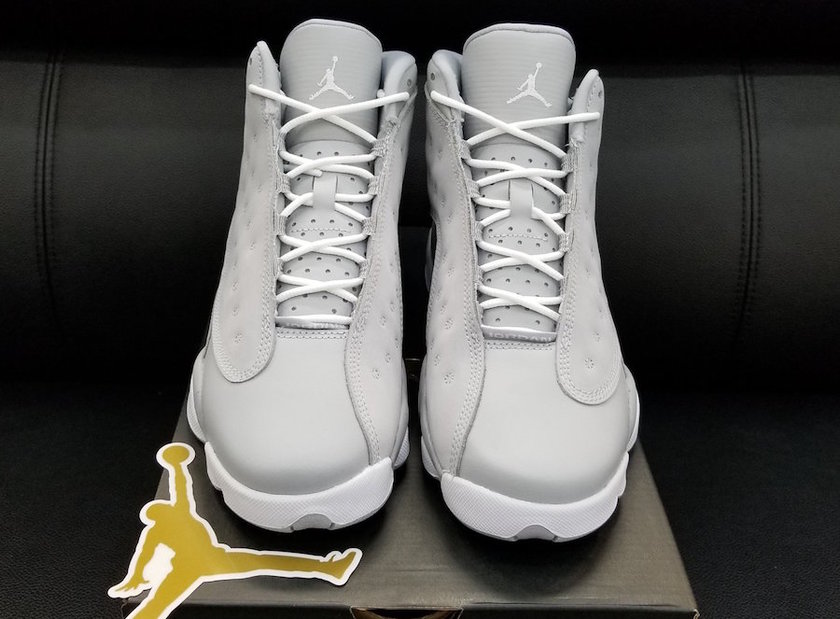 air-jordan-13-gs-wolf-grey-439358-018-1.jpg