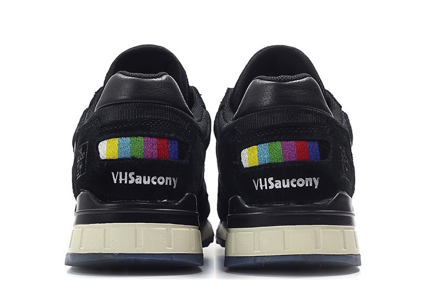 the-good-will-out-x-saucony-shadow-5000-vhs-black-white-s70385-10.jpg