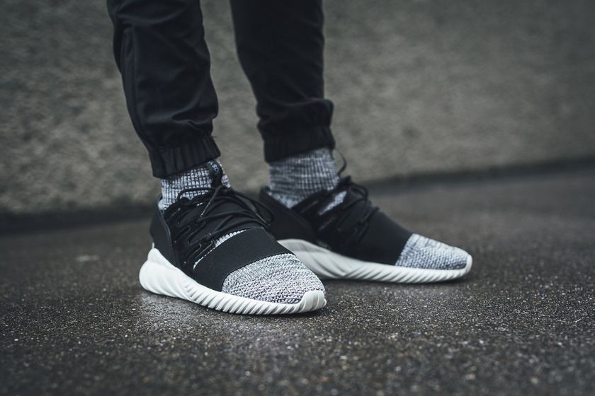 http-%2F%2Fcn.hypebeast.com%2Ffiles%2F2017%2F08%2Fhttp-2F2Fhypebeast.com2Fimage2F20172F082Fadidas-Tubular-Doom-Primeknit-core-black-1.jpg