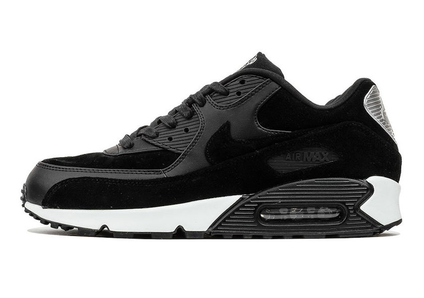 nike-air-max-90-rebel-skulls-700155-009-1.jpg
