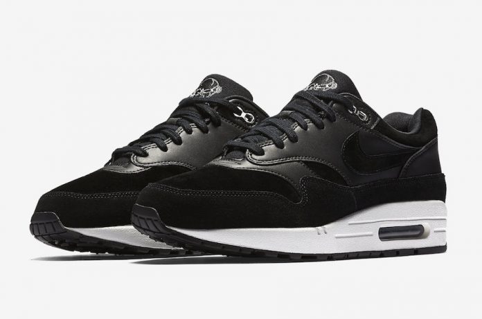 nike-air-max-1-skull-black-chrome-875844-001-01-696x461.jpg