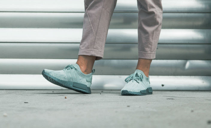 adidas-nmd-r1-sea-crystal-cg3601-2.jpg