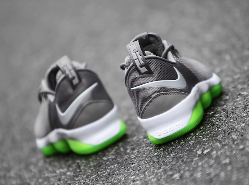 nike-lebron-14-low-dunkman-silver-green-3.png