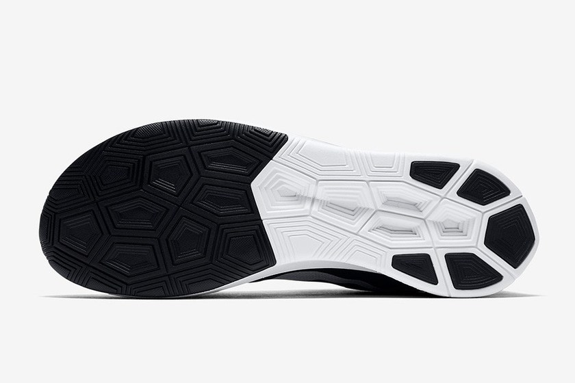 nike-zoom-fly-black-white-6.jpg