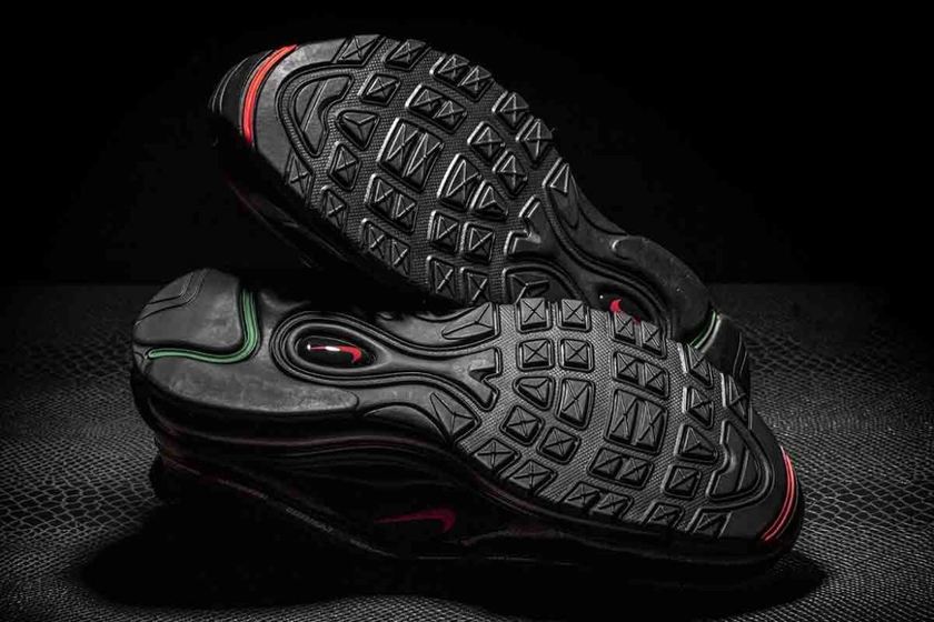 http-2F2Fhypebeast.com2Fimage2F20172F092Fa-closer-look-undefeated-nike-air-max-97-7.jpg