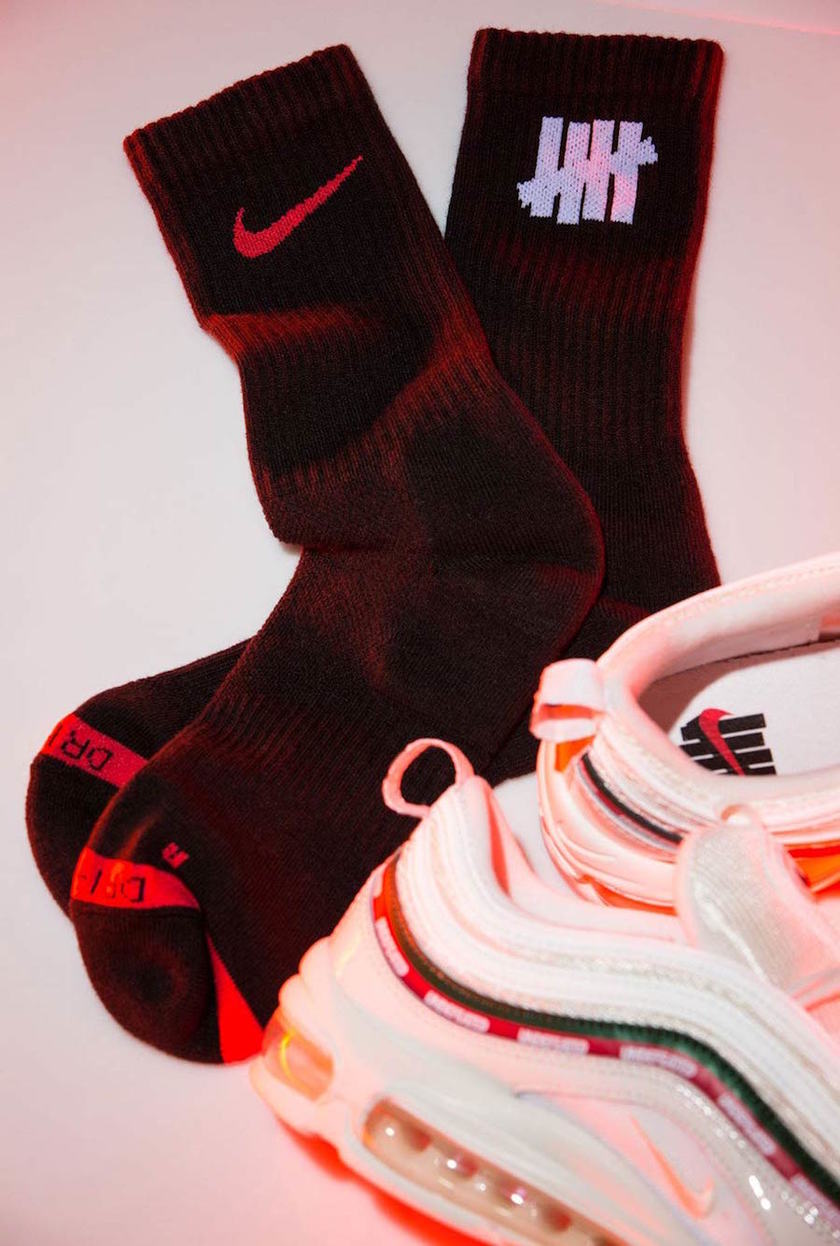 undefeated-nike-air-max-97-apparel-collection-3.jpg