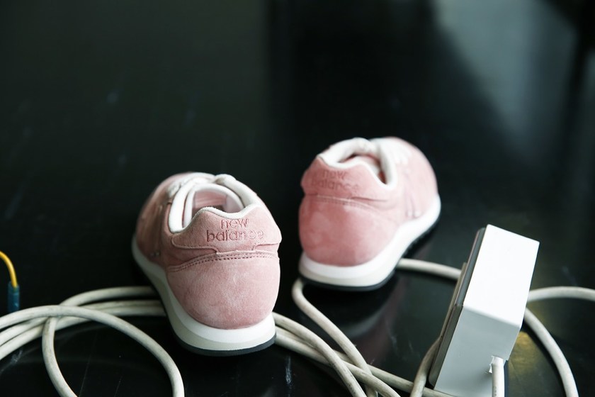 new-balance-x-beams-boy-u520-dusty-pink-03.jpg