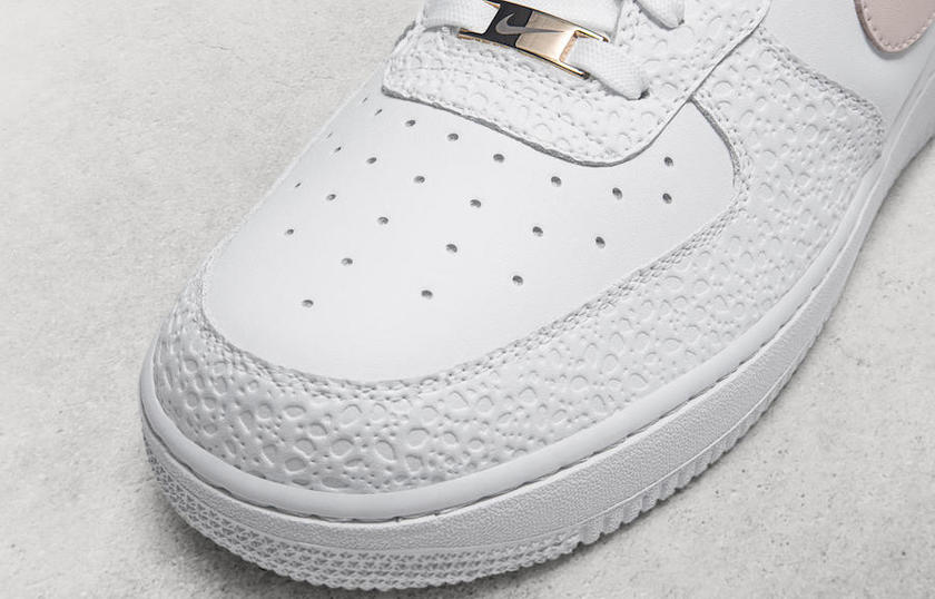 nike-flyleather-air-force-1-se.jpg