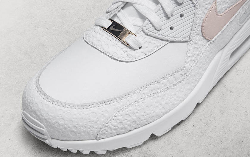 nike-flyleather-air-max-90-se.jpg