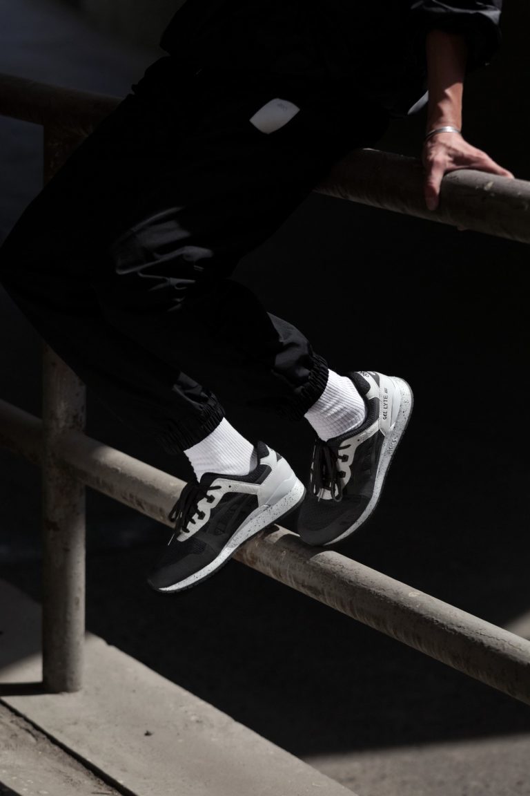 REFLECTIVE-PACK-ASICSTIGER-07-768x1152.jpg