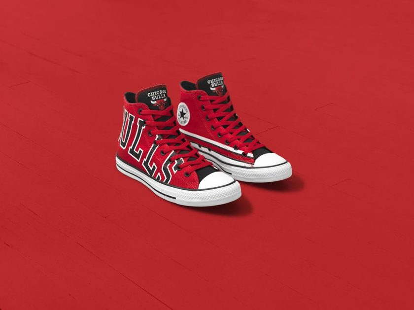 HO17_NBA_CTAS_SE_INSPIRED_CHICAGO_BULLS_159418C_3-4_w2_RGB-copy-1024x767.jpg