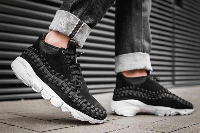 nike-air-footscape-woven-chukka-black-black-white-00.jpg